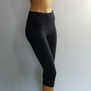 🍋LULULEMON  IN THE FLOW CROPP PANTS 🍋